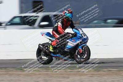 media/Oct-05-2025-CVMA (Sun) [[beeef4f201]]/Race 2-Supersport Middleweight/